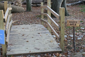 Water crossing bridge