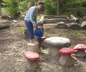 Mushroom table